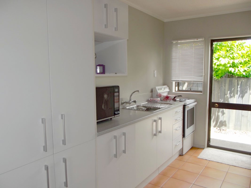 2/44 Malfroy Road, Victoria, Rotorua - Carousel 2