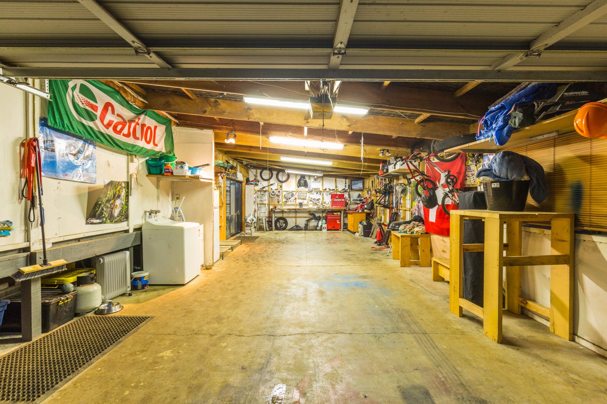 2 Ariki Place, Red Hill, Papakura - Carousel 2