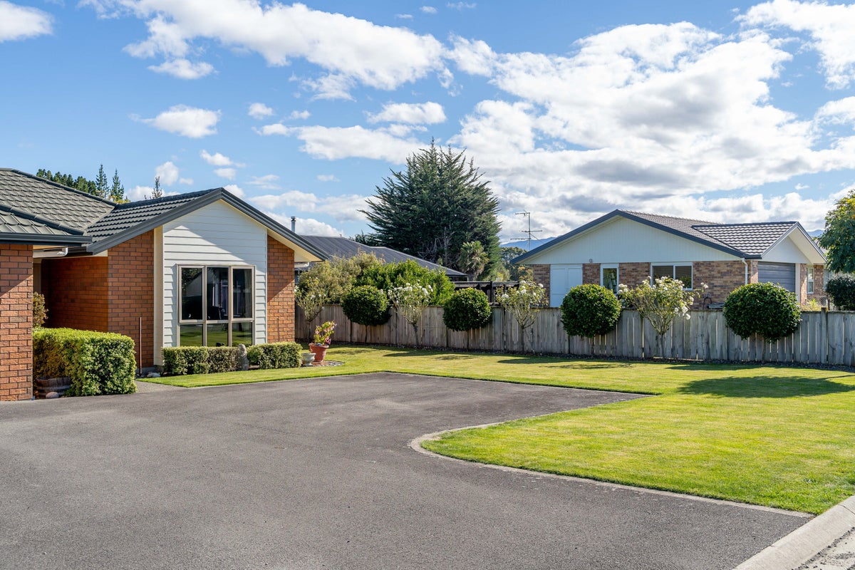 53 Solway Crescent, Solway, Masterton - Carousel 2