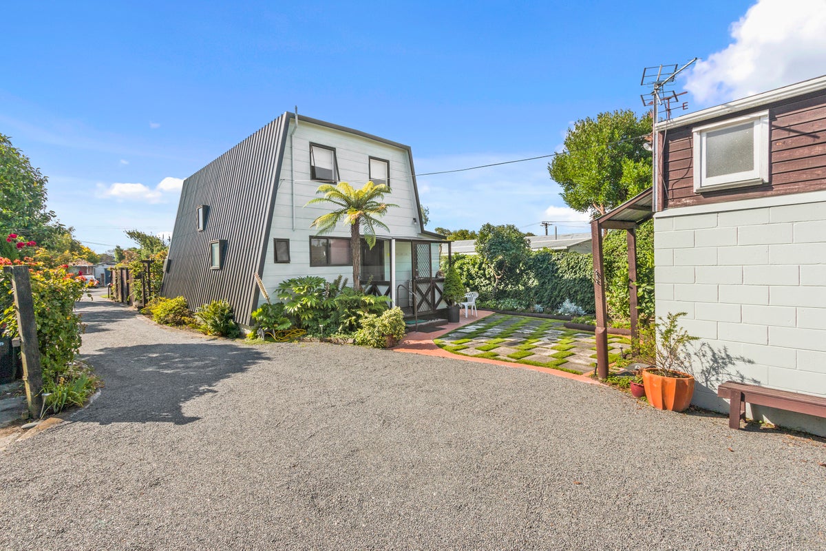 10 Randwick Street, North New Brighton, Christchurch - Carousel 2