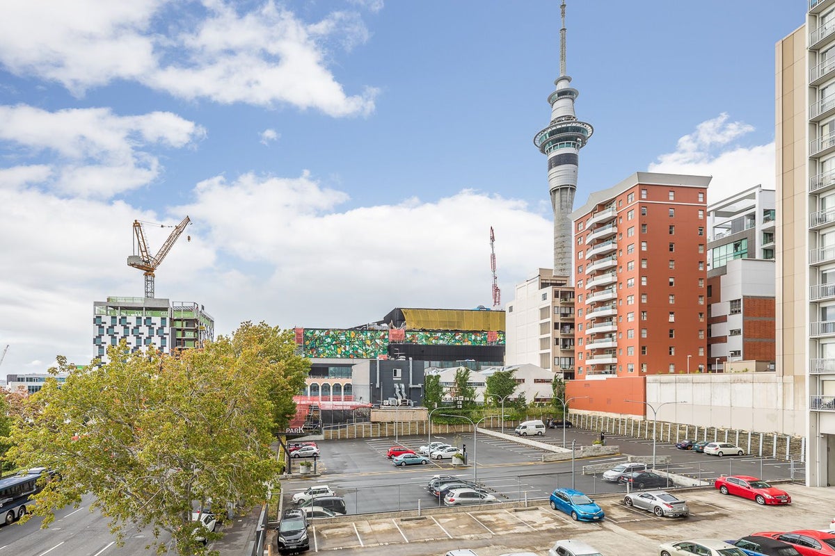 227/72 Nelson Street, Auckland Central, Auckland - Carousel 1