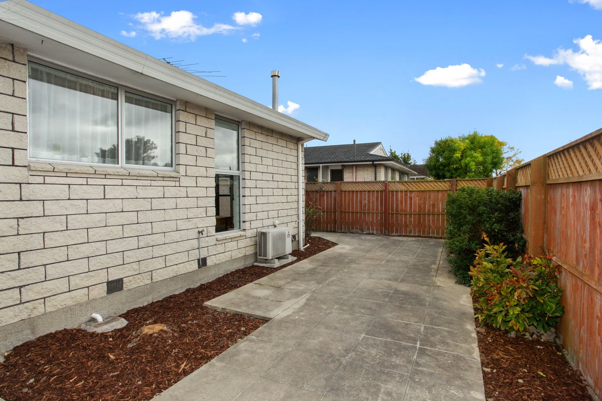 1/33 Cavendish Road, Casebrook, Christchurch - Carousel 2