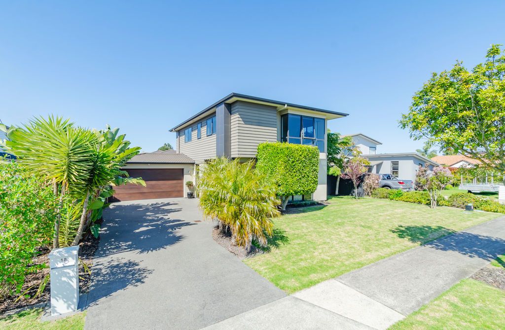 18 Corsica Way, Karaka, Papakura - Carousel 20
