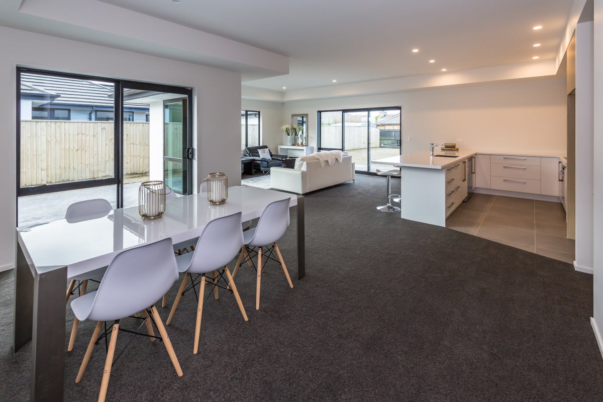 8 Bronco Drive, Aidanfield, Christchurch - Carousel 2