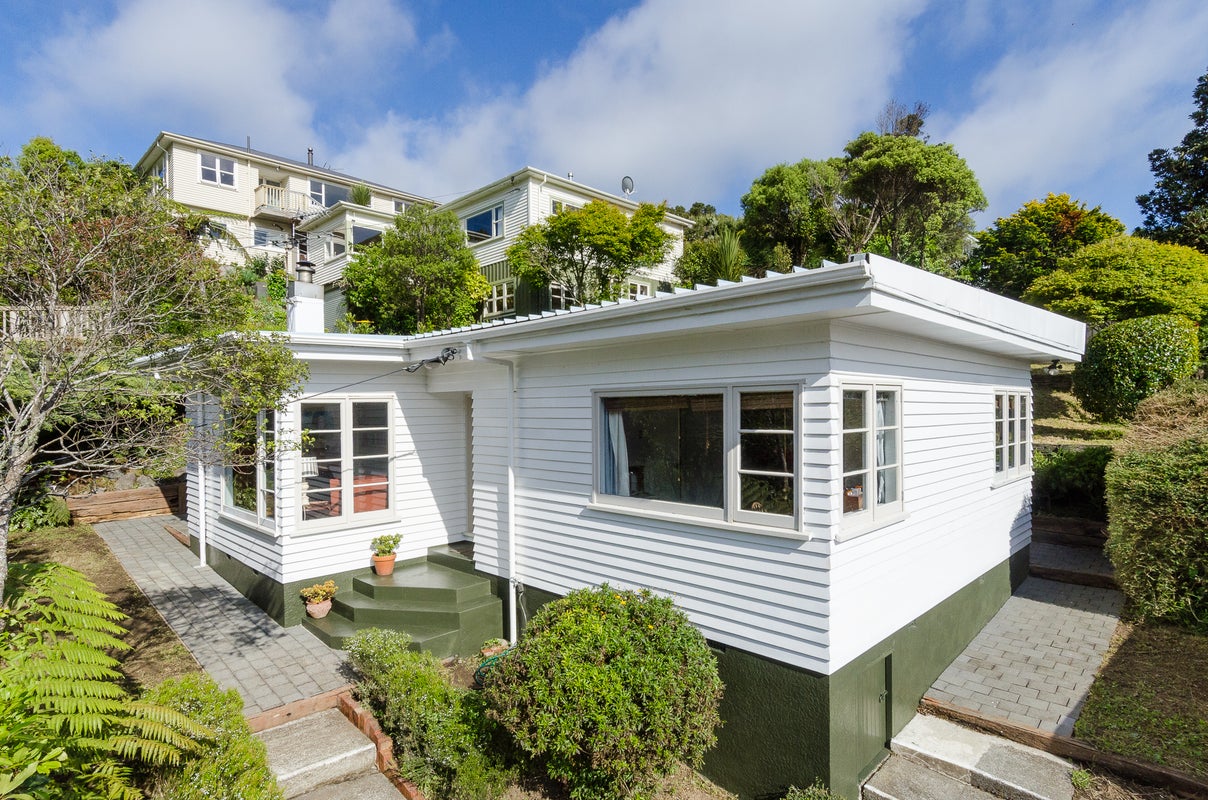 6 Allington Road, Karori, Wellington - Carousel 2