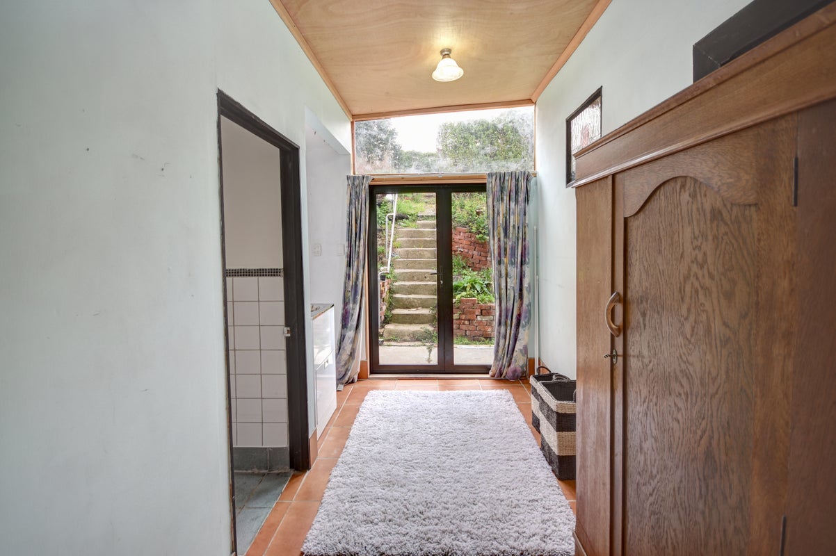 46 South Terrace, Picton, Picton - Carousel 10