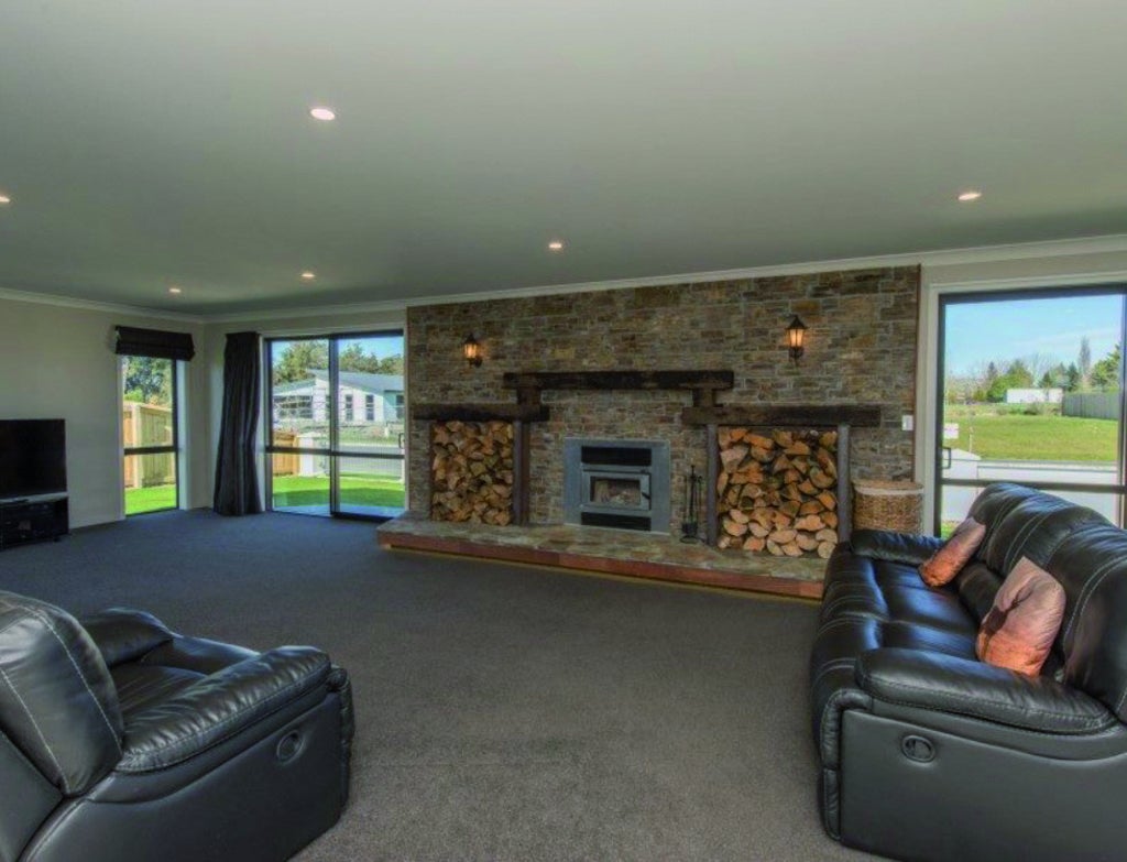 2 Avalon Grove, Netherby, ASHBURTON - Carousel 1