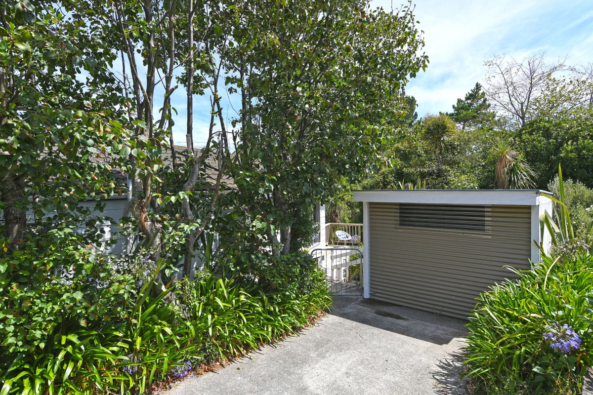 32 Robson Street, Stokes Valley, Lower Hutt - Carousel 18