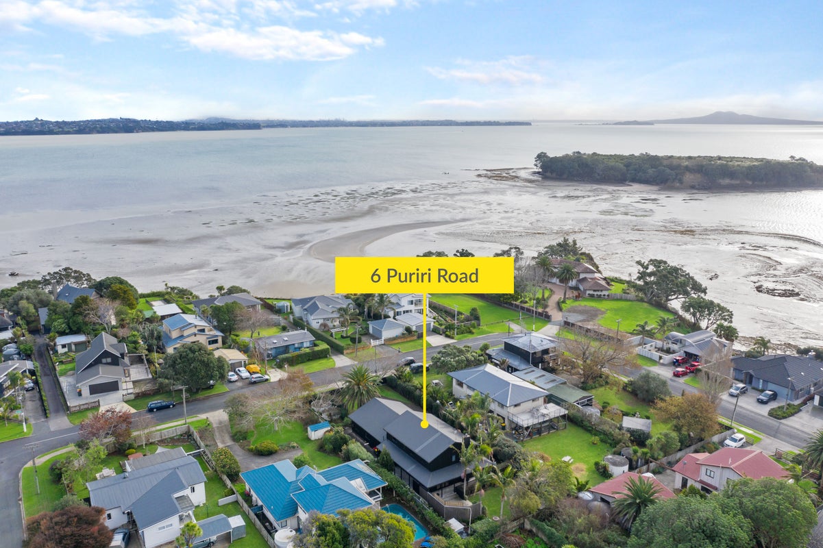 6 Puriri Road, Beachlands, Auckland - Carousel 2