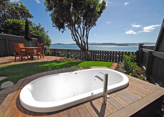 221 Marine Parade, Seatoun, Wellington - Carousel 1