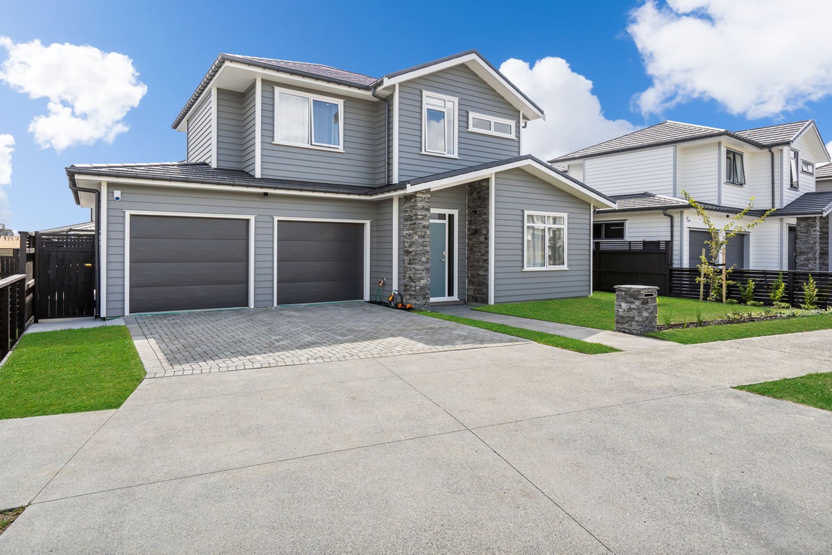 11 Fort Lincoln Loop, Karaka, Papakura - Carousel 18