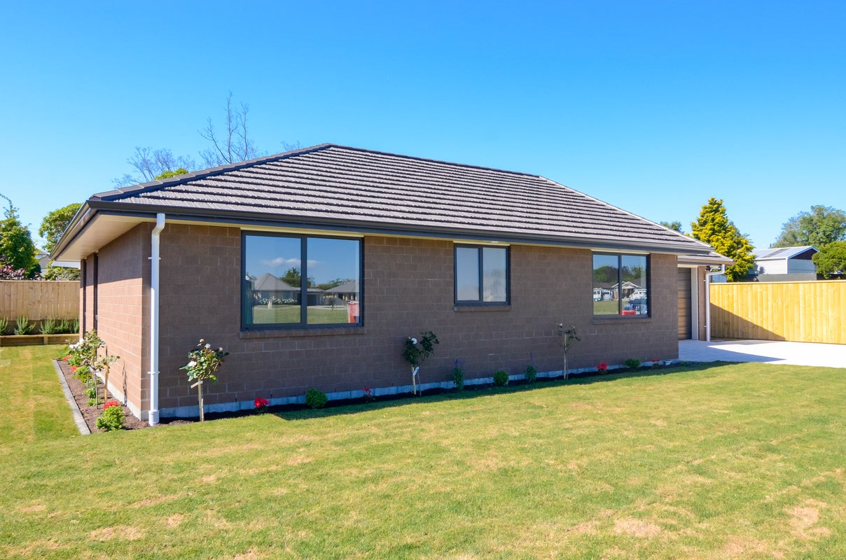 27 Tarata Grove, Lansdowne, Masterton - Carousel 2
