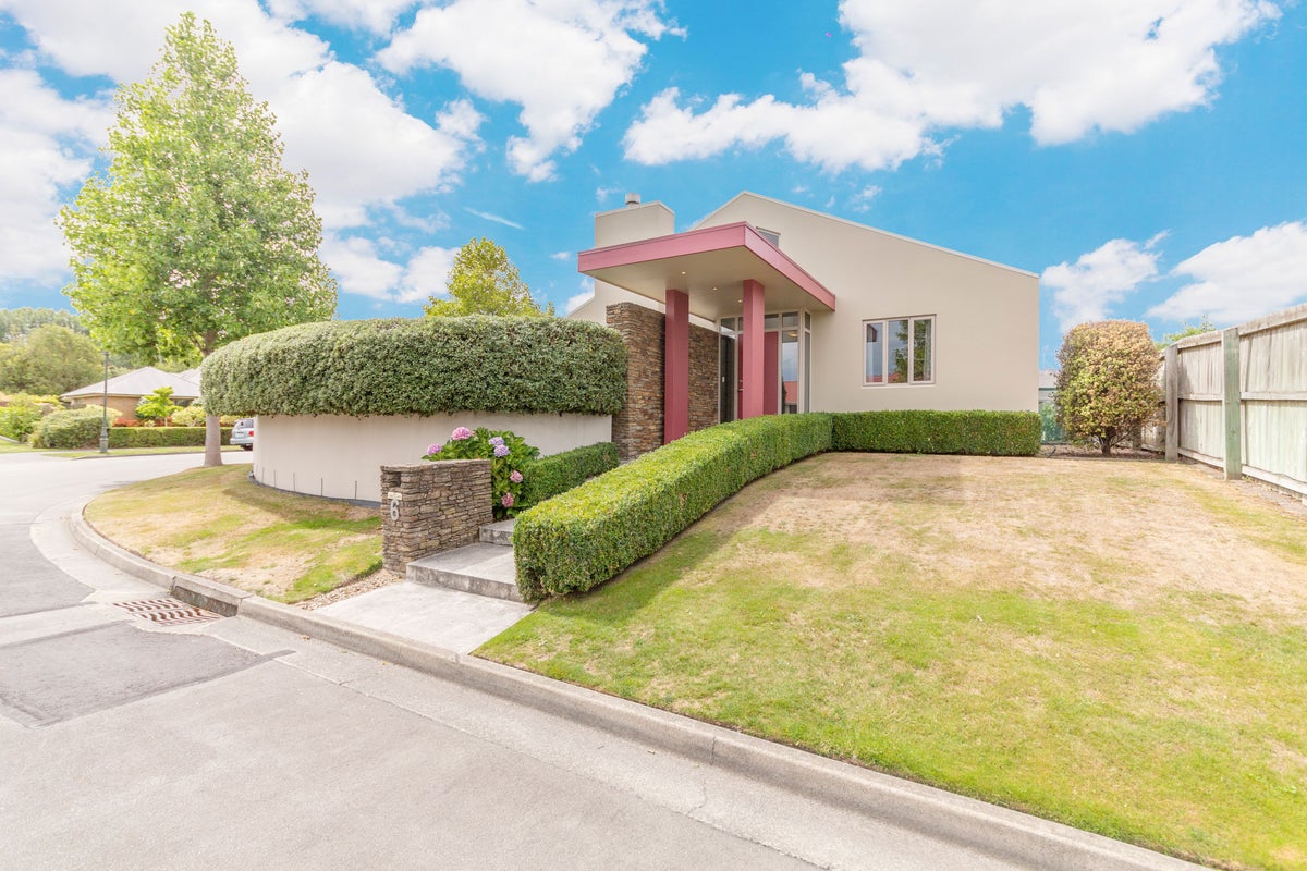 6 Ridgewood Place, Shirley, Christchurch - Carousel 1