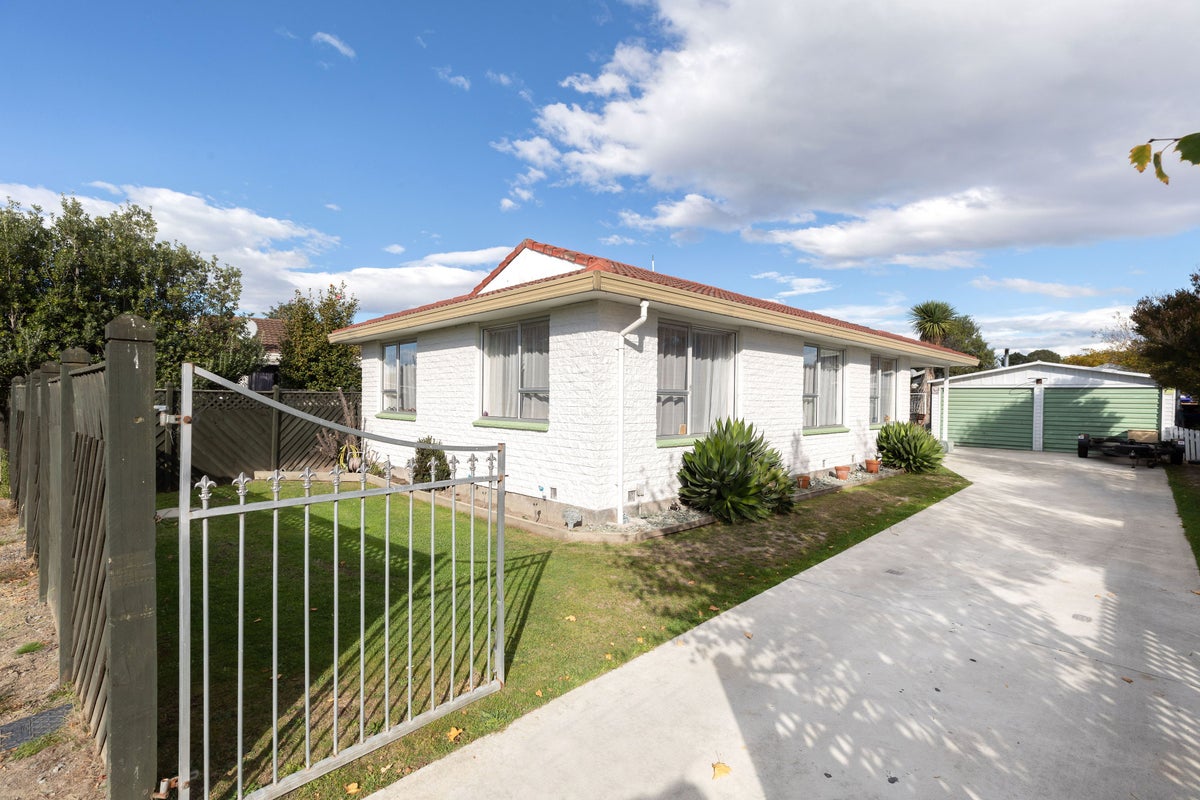 61 Orrick Crescent, Avondale, Christchurch - Carousel 1