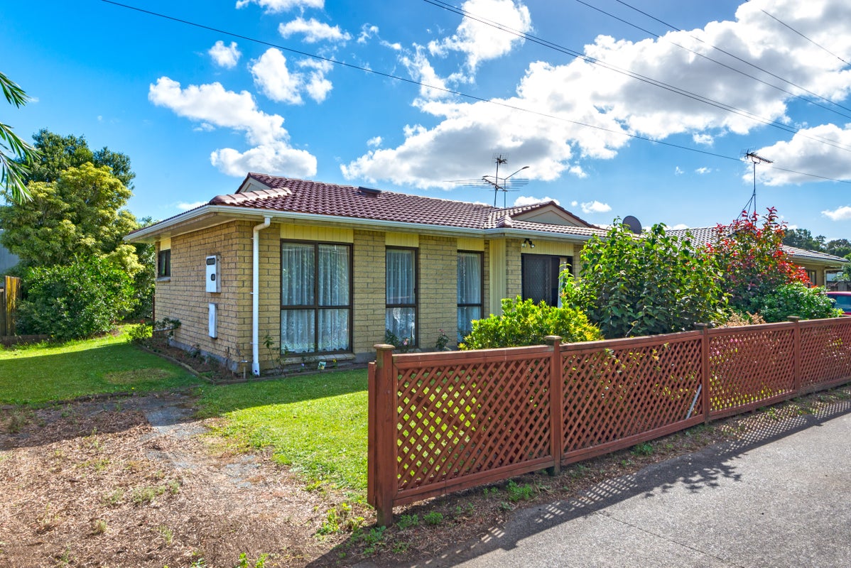 1/17 Kindergarten Drive, Conifer Grove, Takanini - Carousel 10
