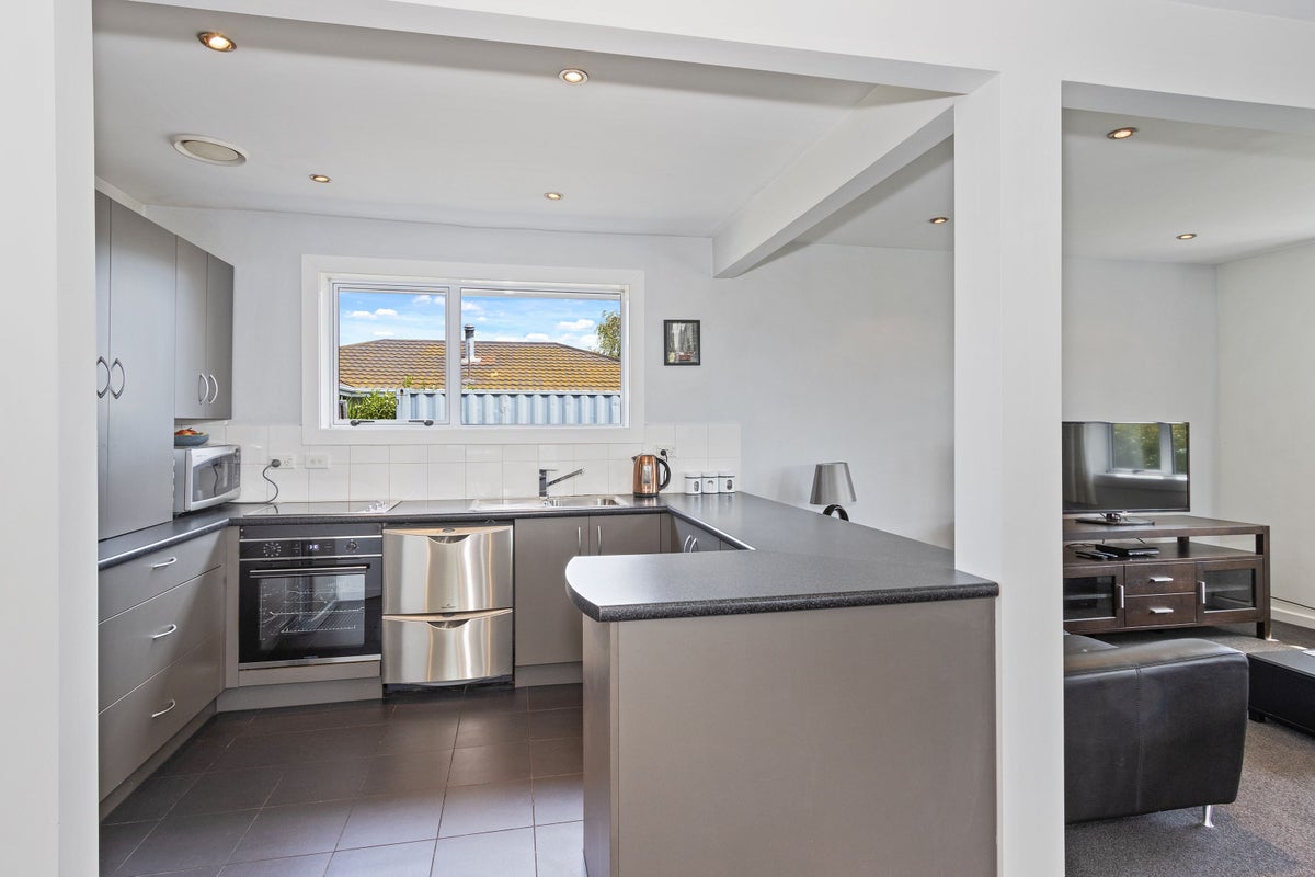 16 Burwood Road, Burwood, Christchurch - Carousel 2
