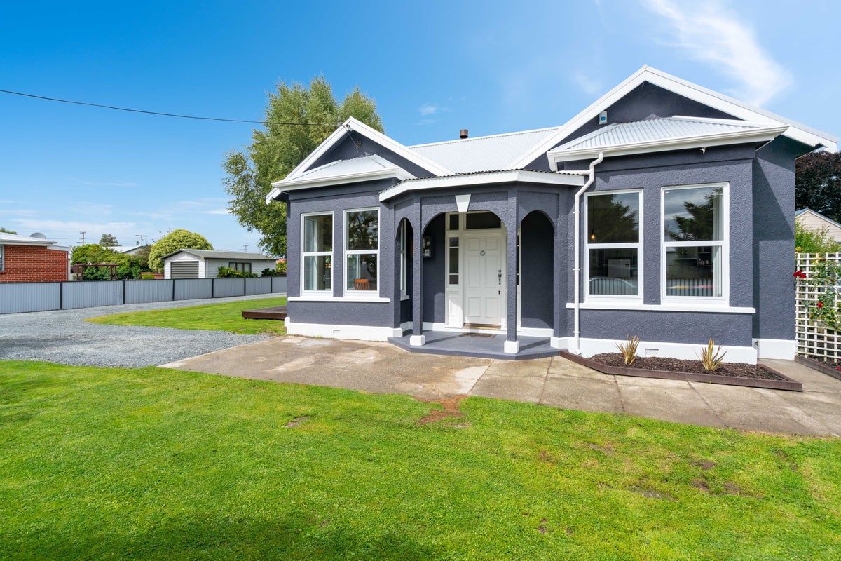13 Jura Street, Milton, Milton - Carousel 2