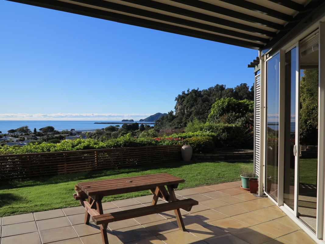 26 Richmond Road, Takaka - Carousel 1