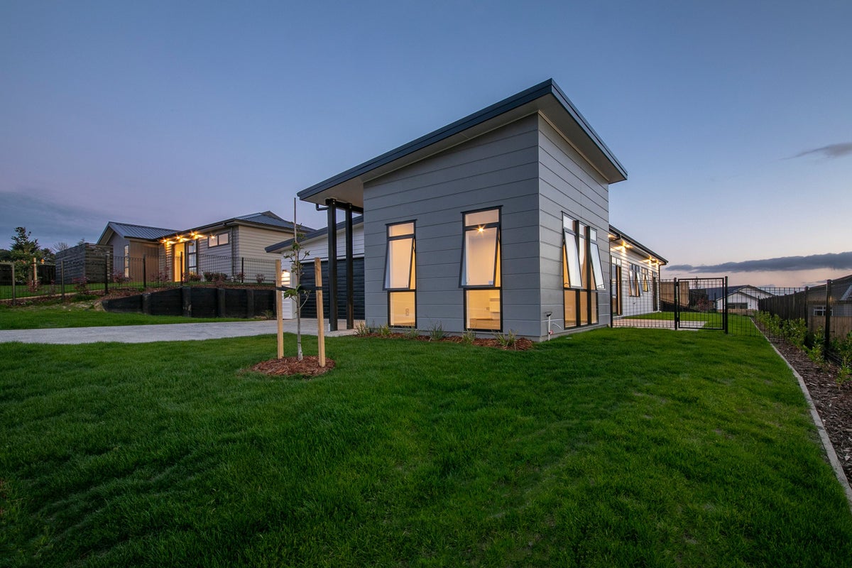45 Twin Parks Rise, Papakura, Auckland - Carousel 8