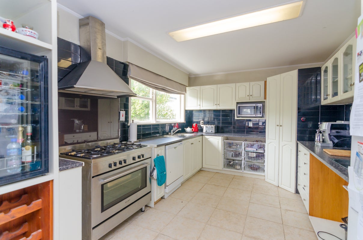 64 Totara Street, Lansdowne, Masterton - Carousel 2