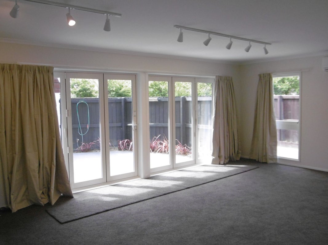 1/71 Office Road, Merivale, Christchurch - Carousel 2