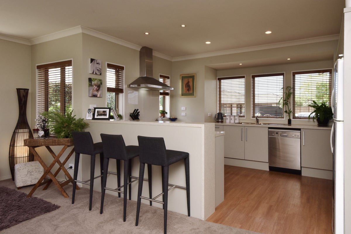 27 Heathridge Place, Lincoln, Lincoln - Carousel 2