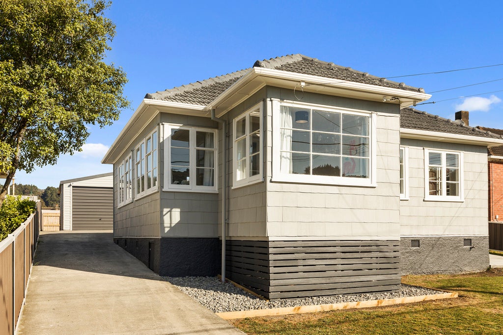 74 Molesworth Street, Taita, Lower Hutt - Carousel 1