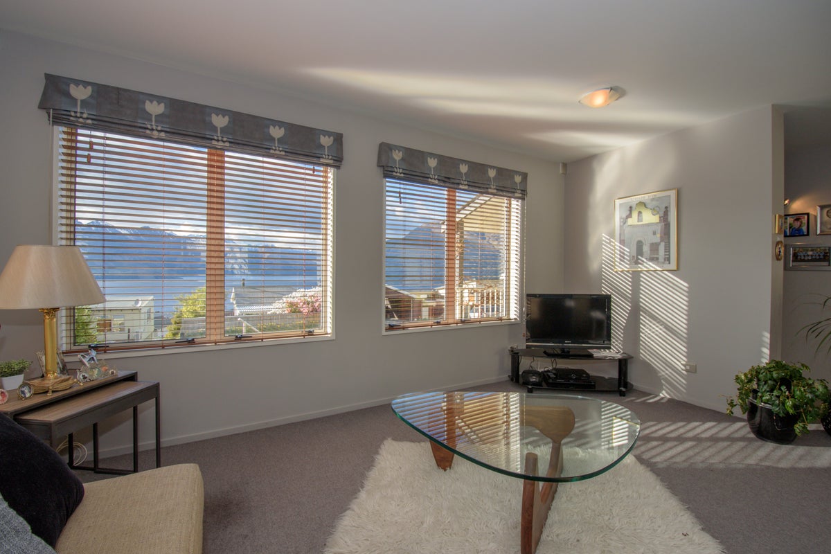 28 WYNYARD CRES, FERNHILL, QUEENSTOWN - Carousel 10