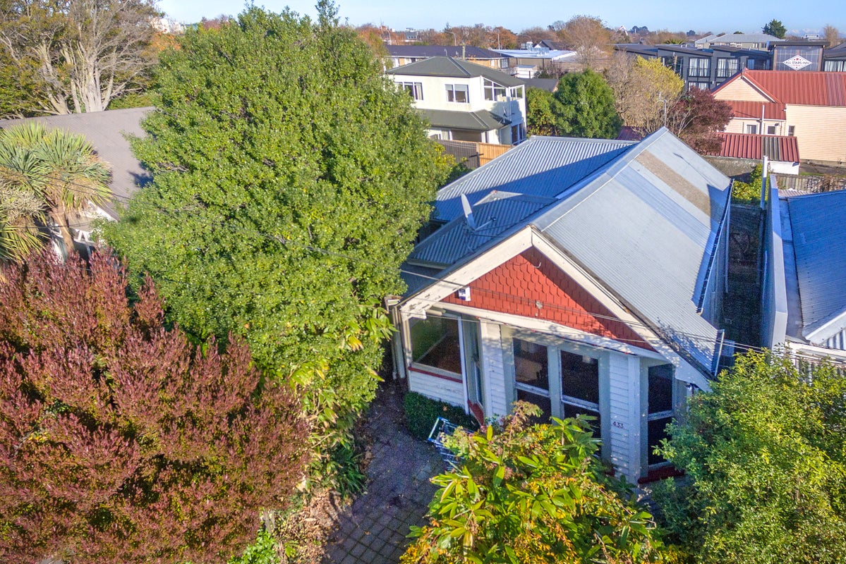 433 Barbadoes Street, Edgeware, Christchurch - Carousel 1