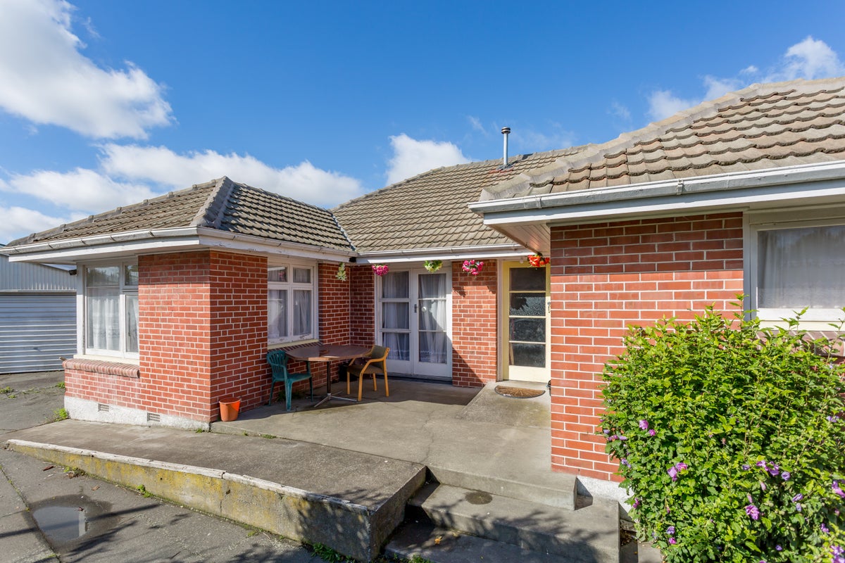 4 Tauiwi Crescent, Hei Hei, Christchurch - Carousel 1
