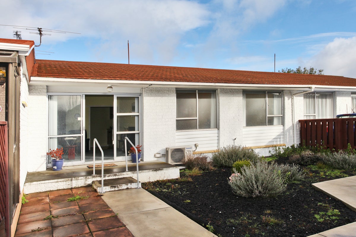 3/17 Brittan Street, Linwood, Christchurch - Carousel 1