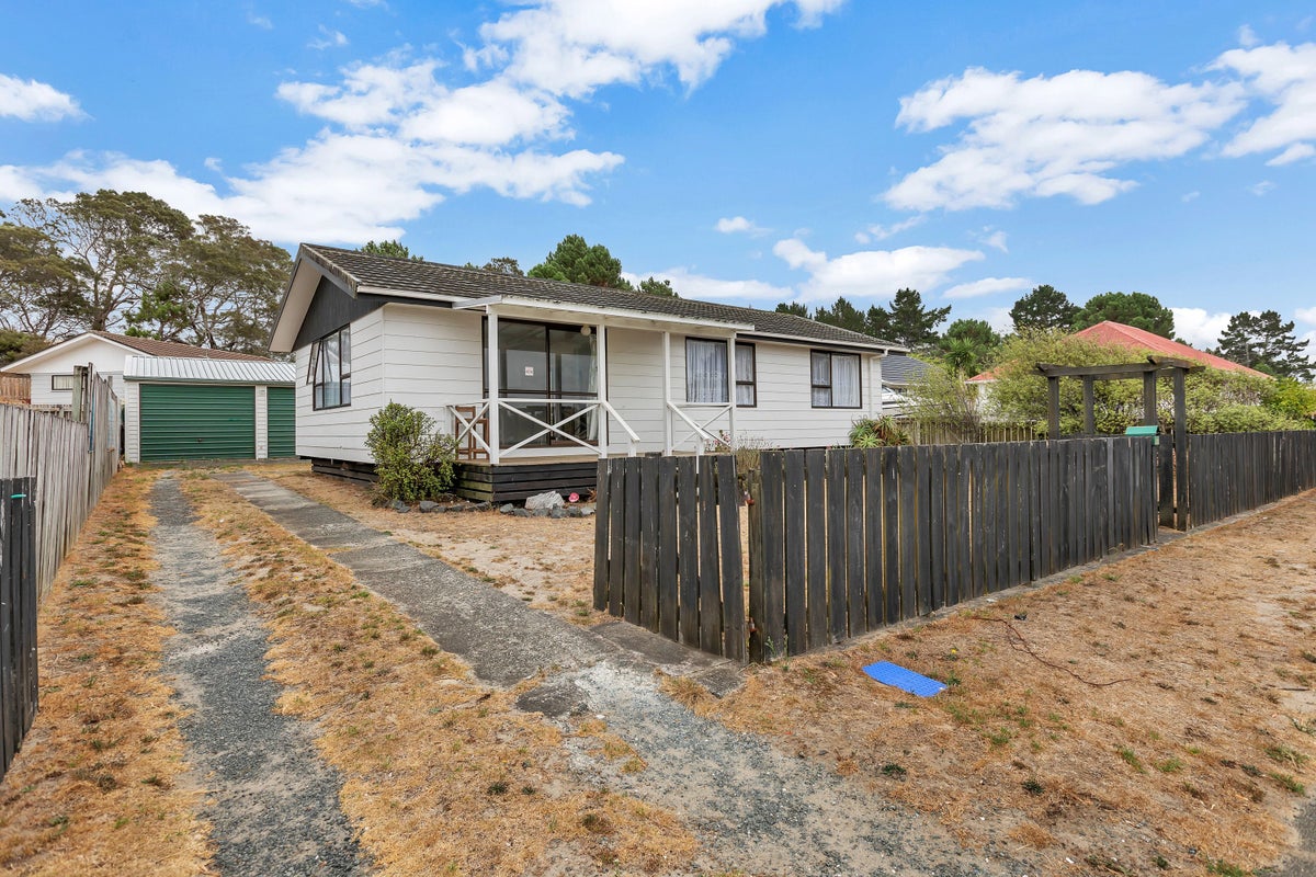 32 Peter Snell Road, Ruakaka - Carousel 1
