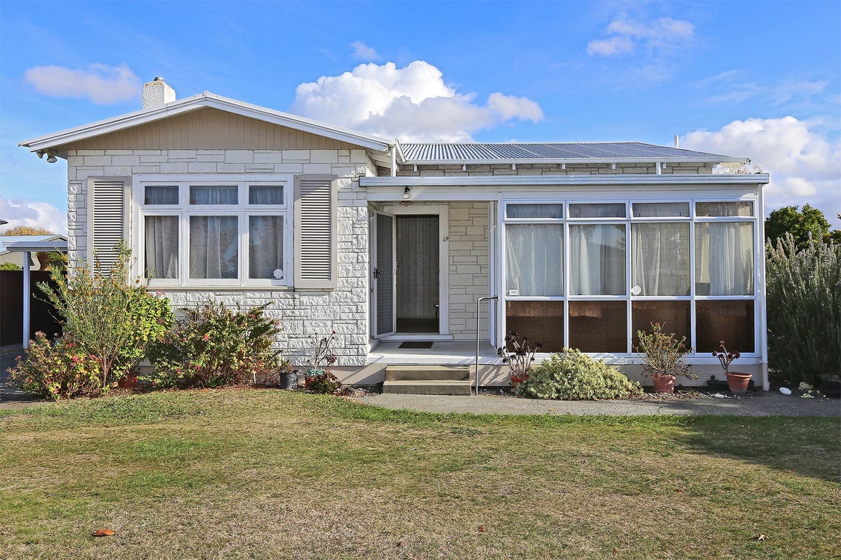 1006 Plunket Street, Saint Leonards, Hastings - Carousel 1