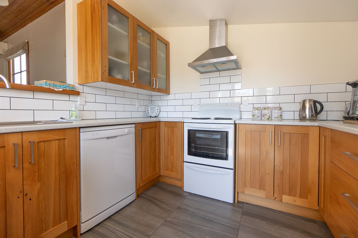 4 Guinness Street, Highfield, Timaru - Carousel 2