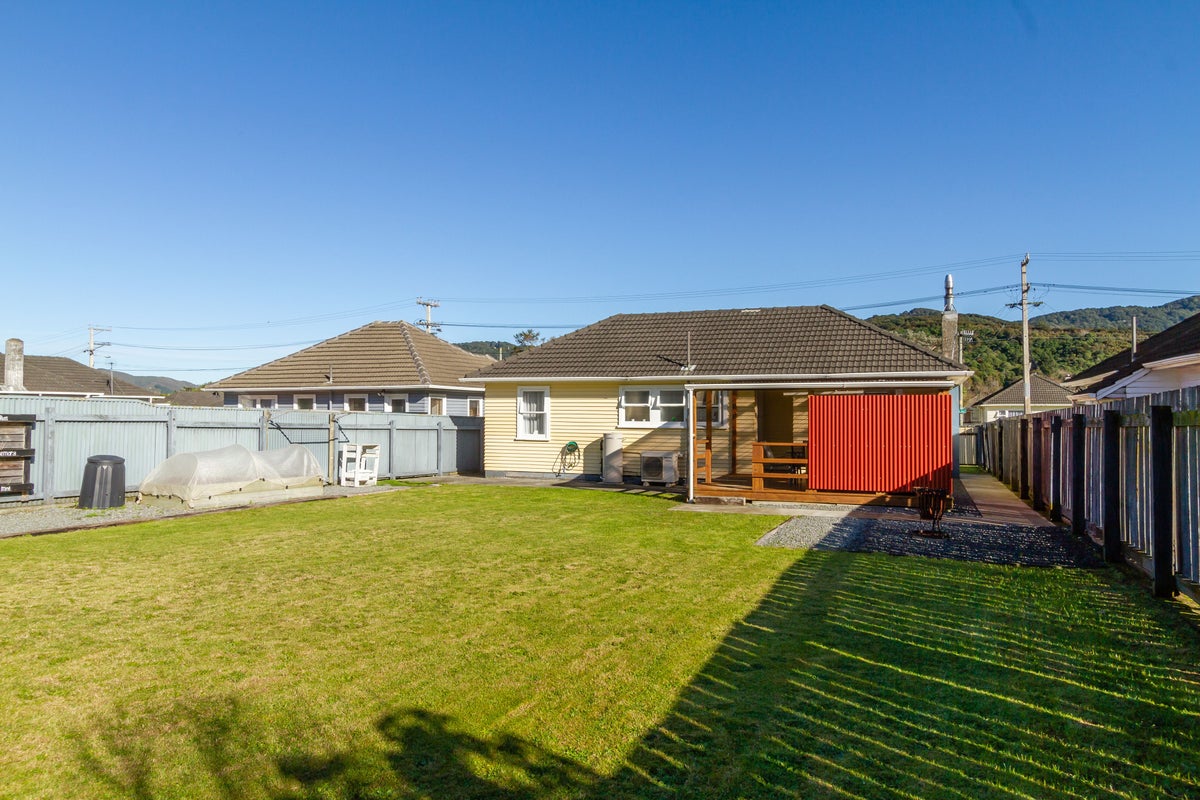 50 Bull Avenue, Wainuiomata, Lower Hutt - Carousel 20