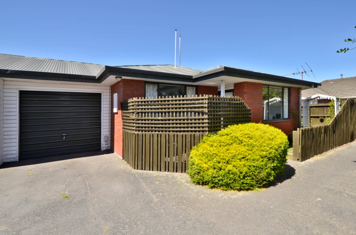 2/62 Brynley Street, Hornby, Christchurch - Carousel 1
