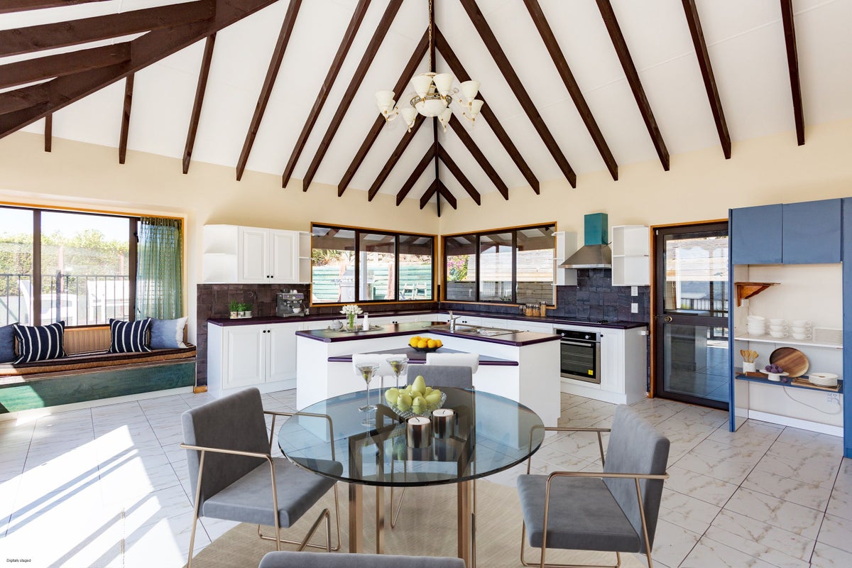 5 Clem Paterson Lane, Governors Bay, Lyttelton - Carousel 2