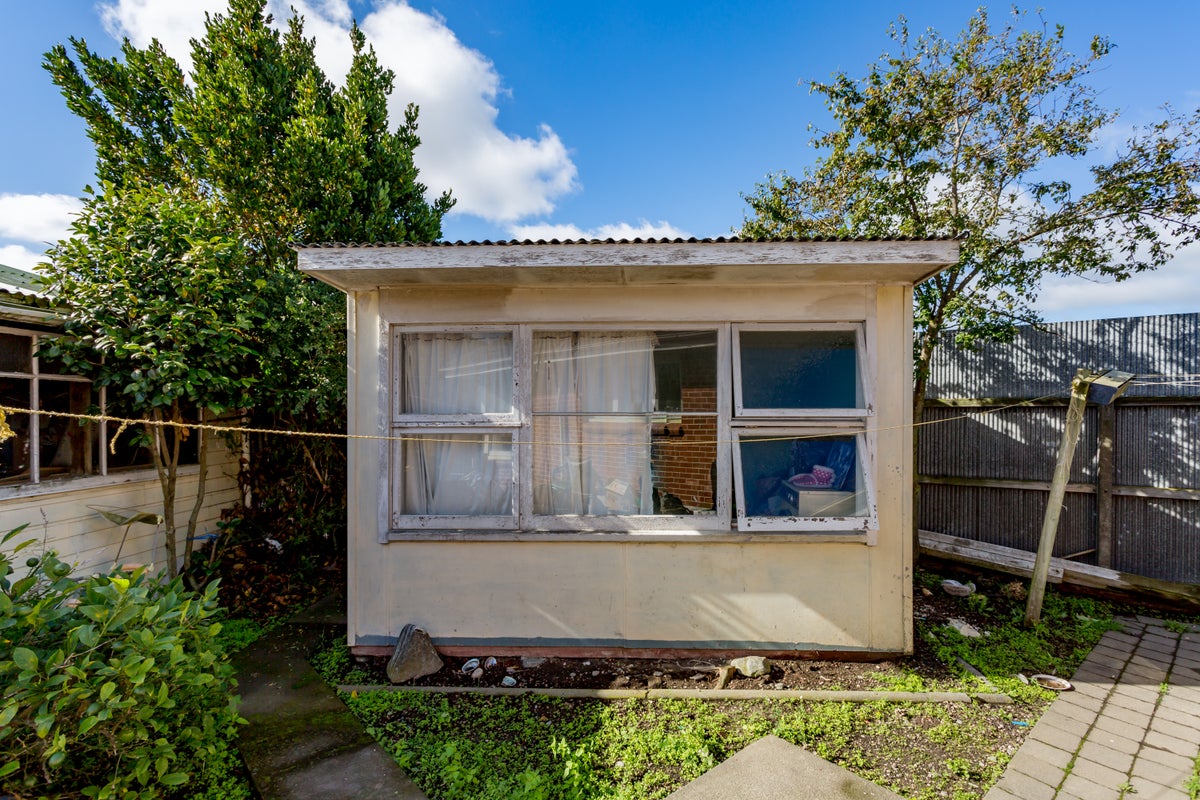 4 Tauiwi Crescent, Hei Hei, Christchurch - Carousel 2