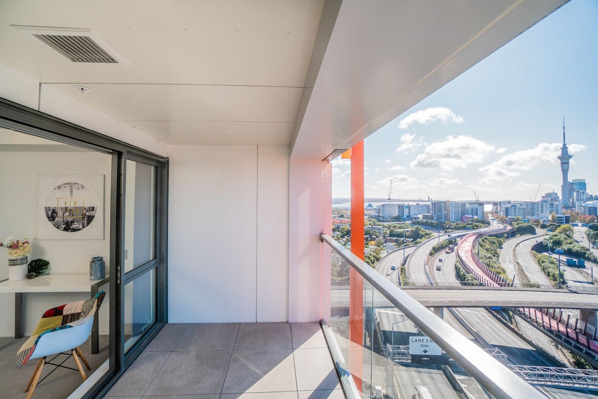 813/5 Howe Street, Auckland Central, Auckland - Carousel 1