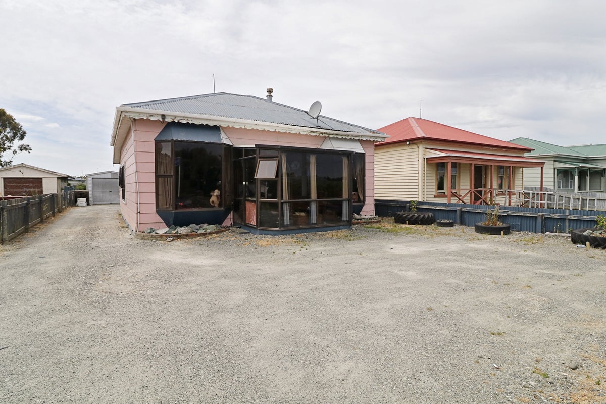 458 Elles Road, Kingswell, Invercargill - Carousel 1