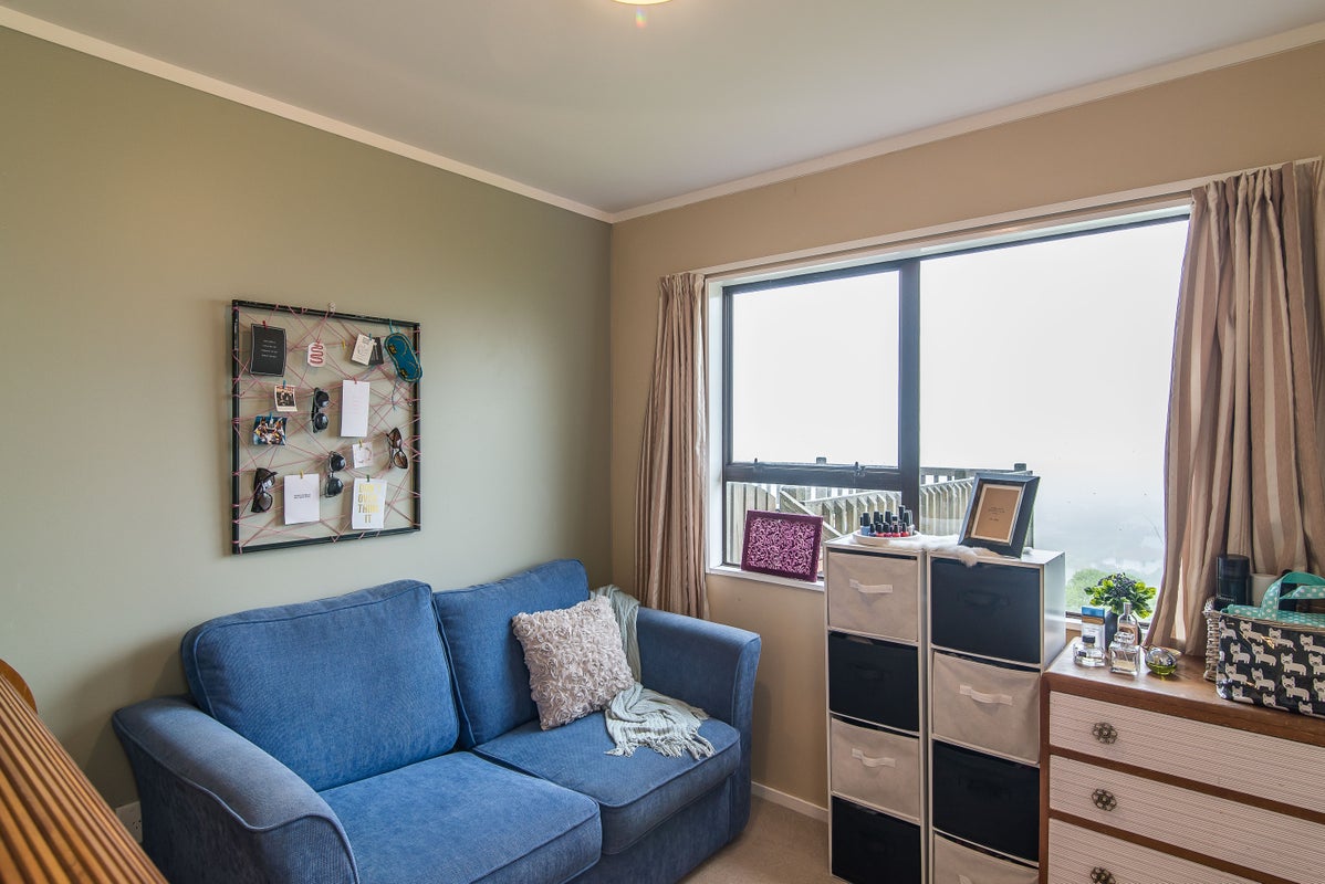 12 Caldwell Street, Karori, Wellington - Carousel 10
