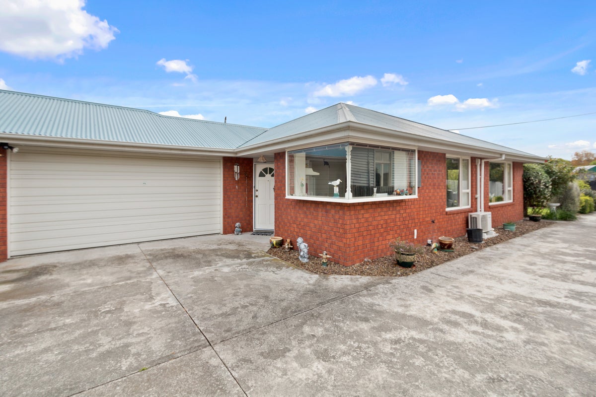 1/117 Hawke Street, New Brighton, Christchurch - Carousel 2