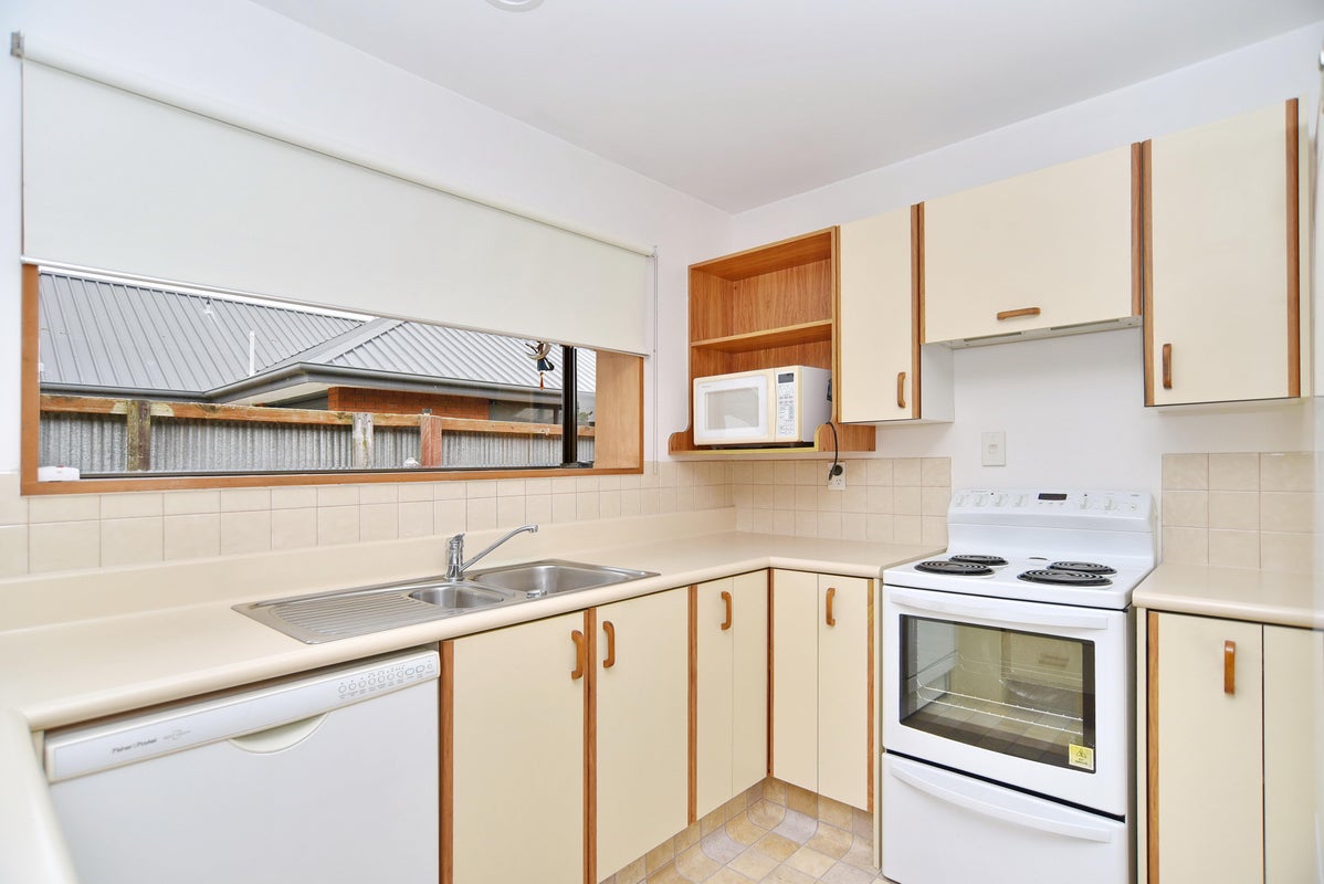 2/21 Norwood Street, Beckenham, Christchurch - Carousel 2