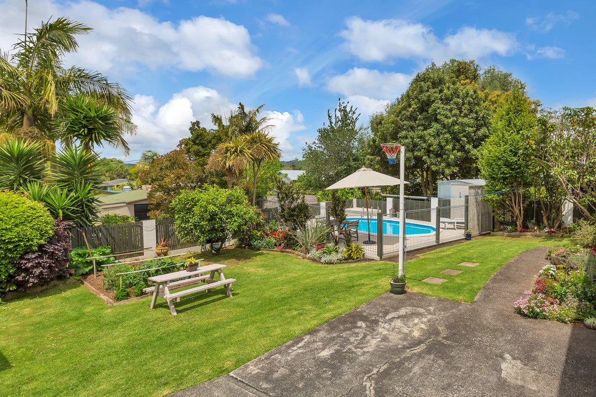 14 Rugby Place, Kamo, Whangarei - Carousel 2