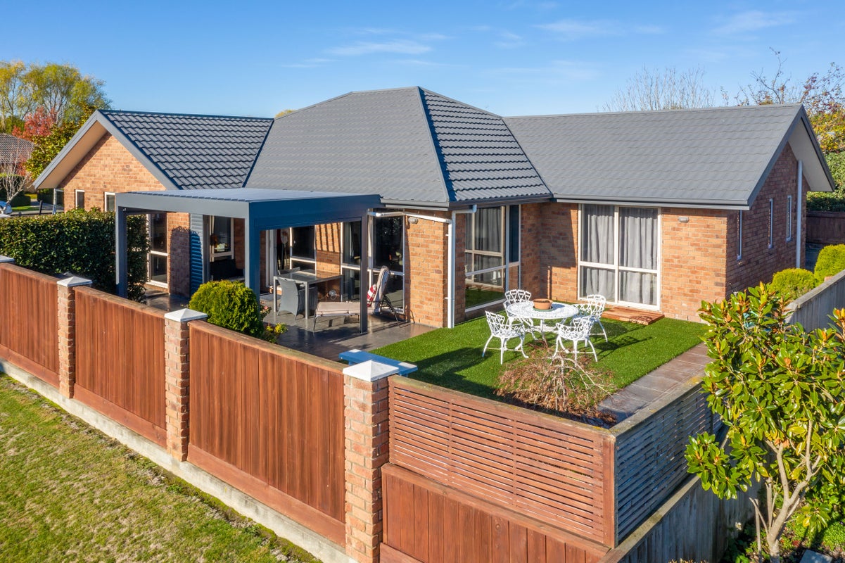 1 Milrose Court, Lincoln, Lincoln - Carousel 1
