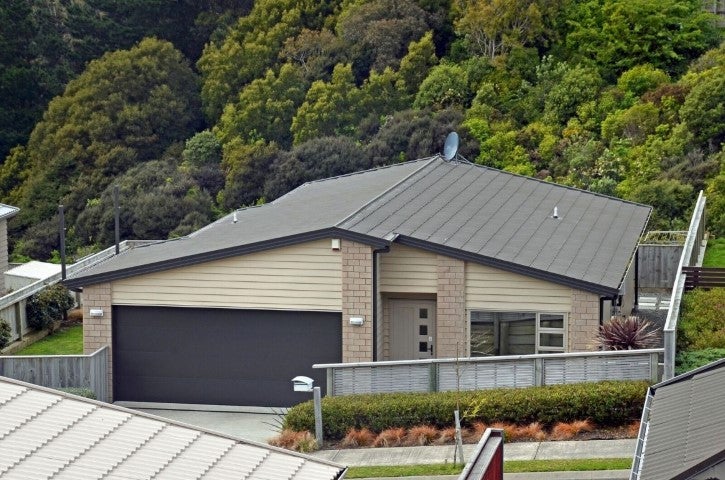 67 Staithes Drive North, Whitby, Porirua - Carousel 1