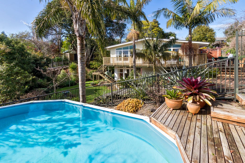 41 Evelyn Road, Cockle Bay, Auckland - Carousel 2