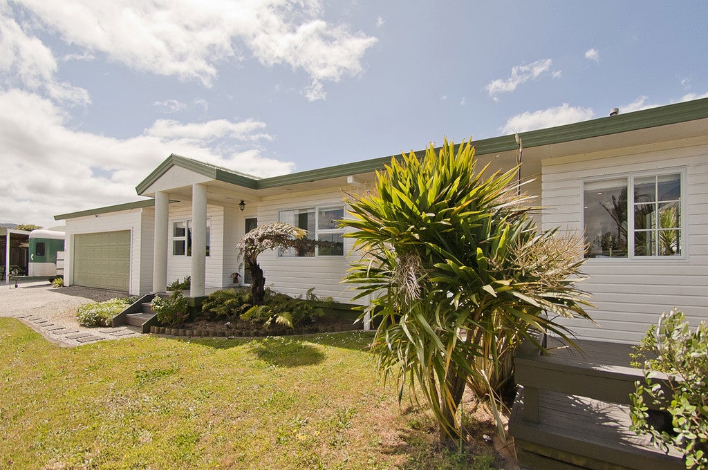 33 Whitby Avenue, Whitianga, Whitianga - Carousel 1
