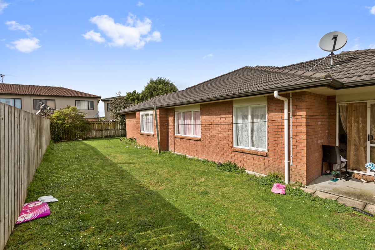 22 Waldos Way, Mangere, Auckland - Carousel 4