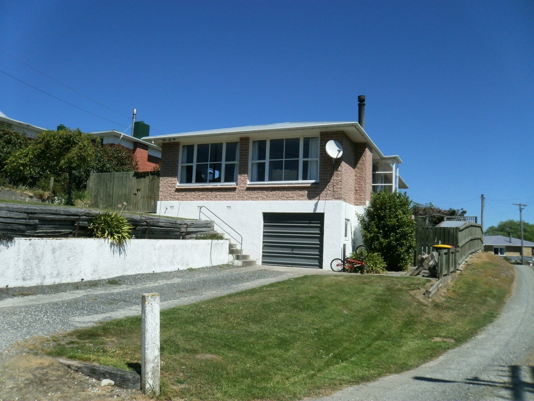 11 Stevenson Street, Balclutha - Carousel 1